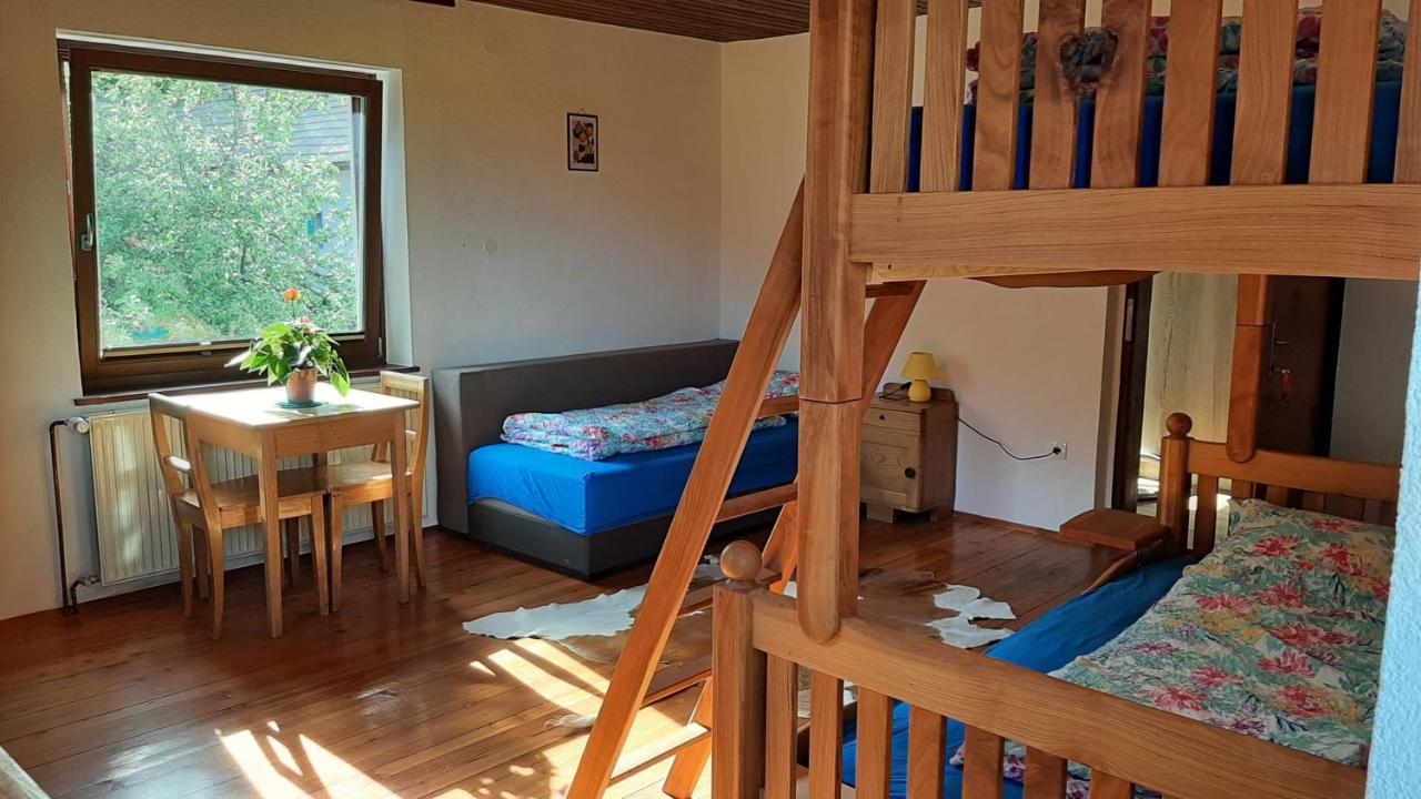 Апартаменти Healing Farm Гореня Вас Екстер'єр фото